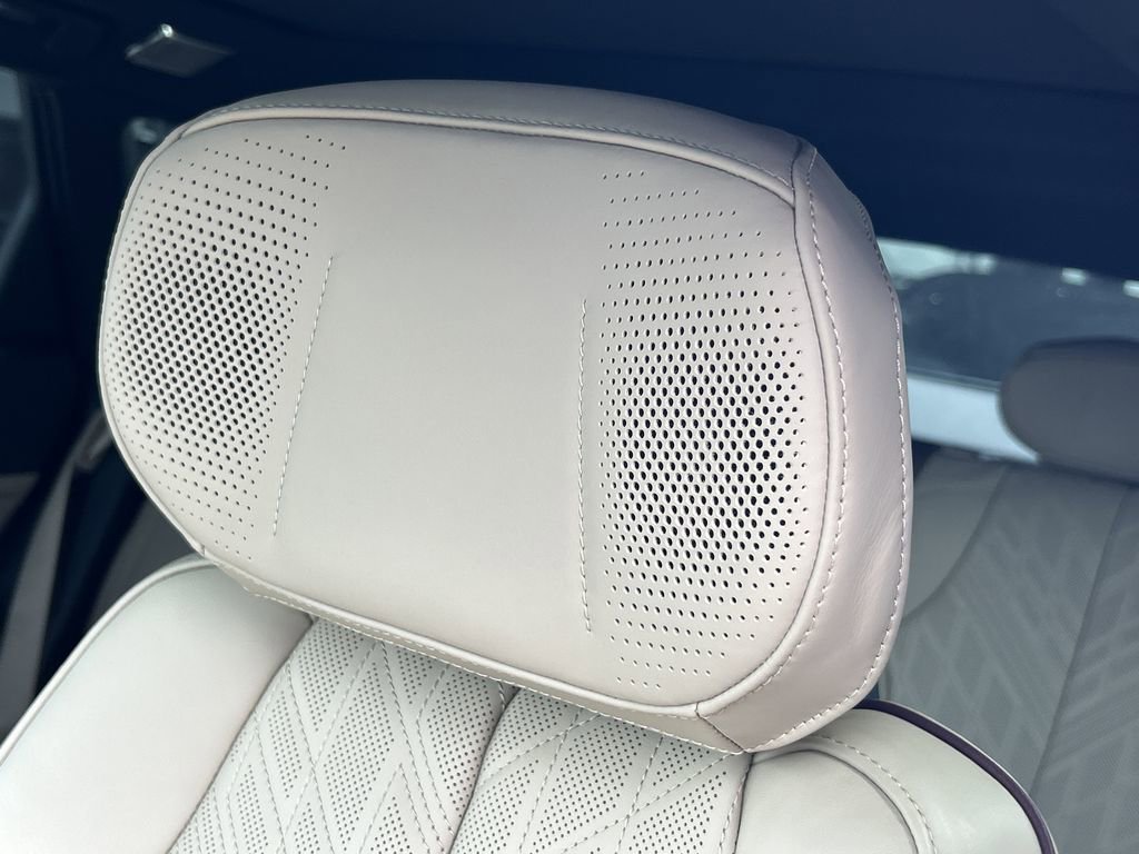 New 2026 Cadillac Lyriq V w/ Exterior Carbon Fiber Package image 22