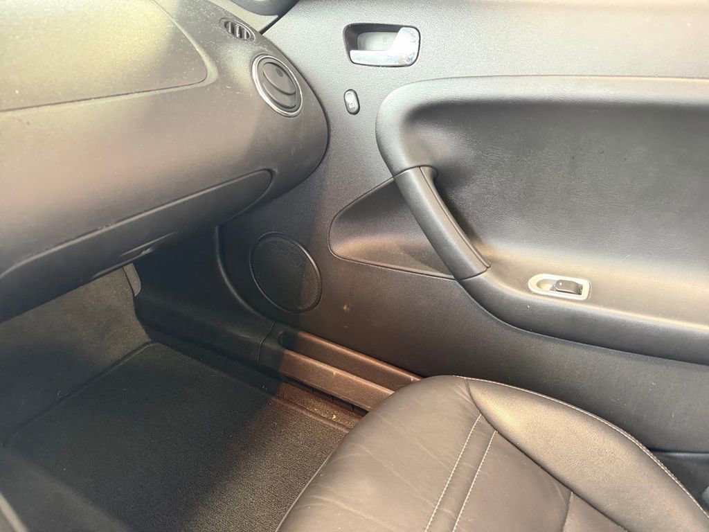 Used 2007 Pontiac Solstice Convertible w/ Premium Package image 20