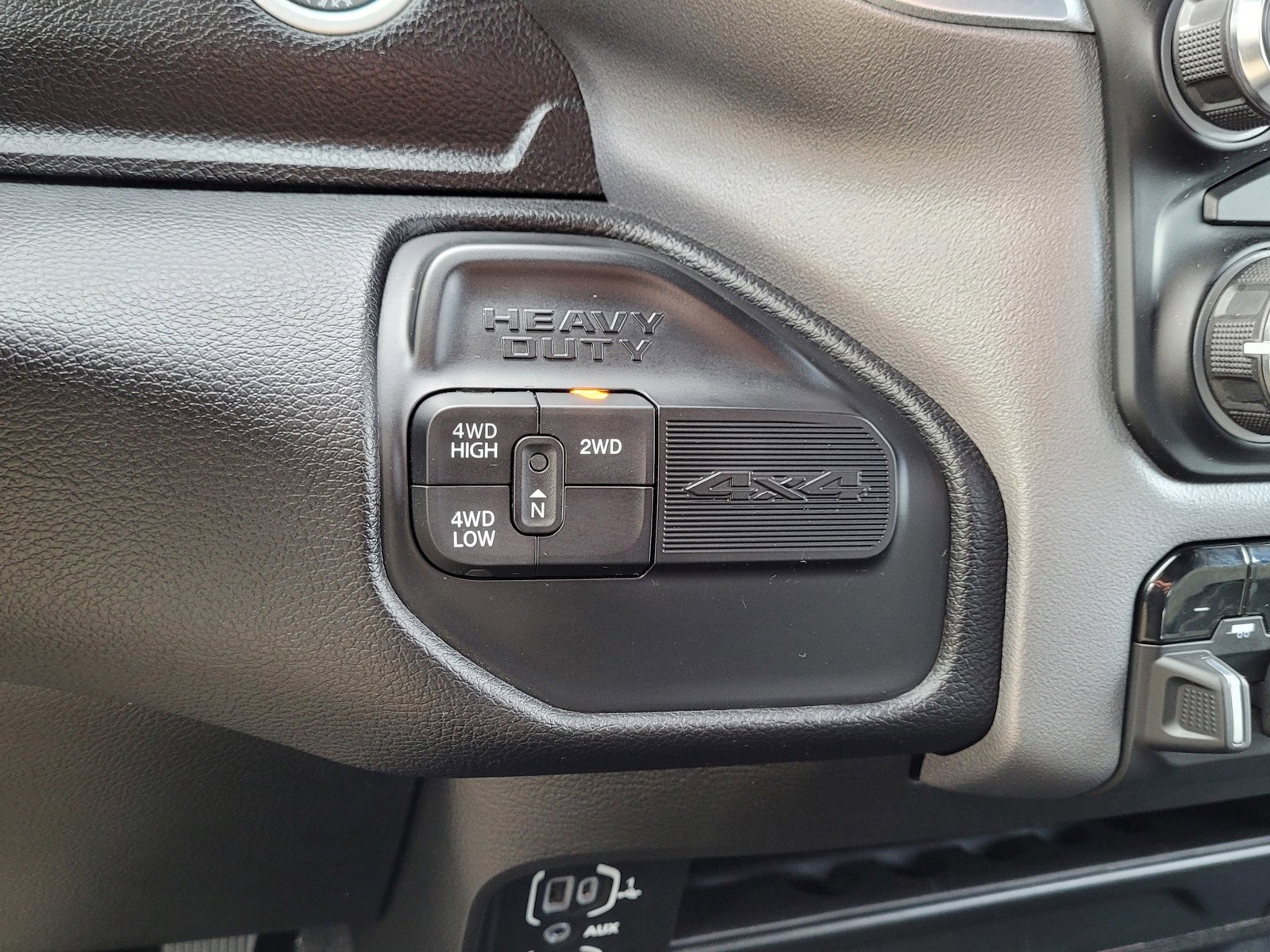 Used 2024 RAM 3500 Big Horn image 26