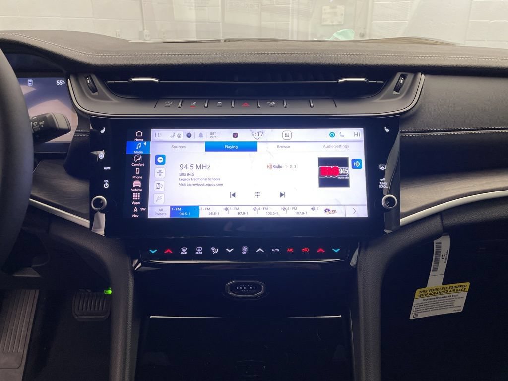 New 2026 Jeep Grand Cherokee Limited AWD/4WD image 13