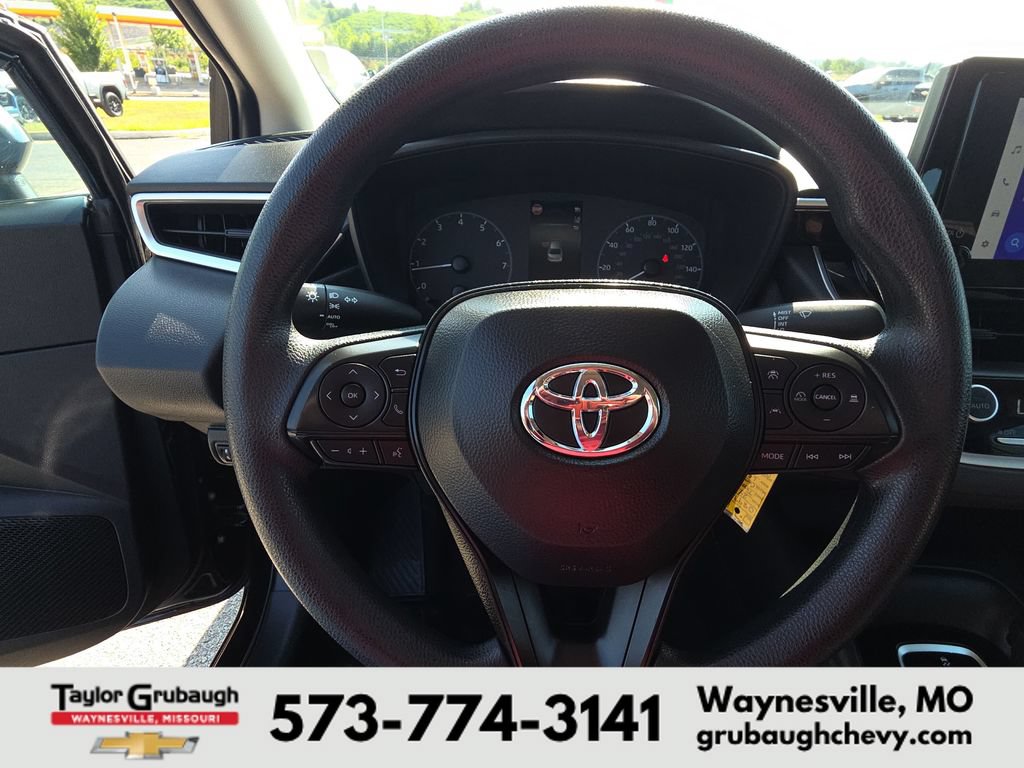 Used 2024 Toyota Corolla LE FWD image 17