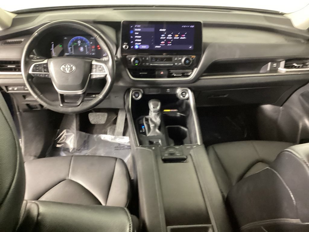 Used 2024 Toyota Grand Highlander AWD image 36