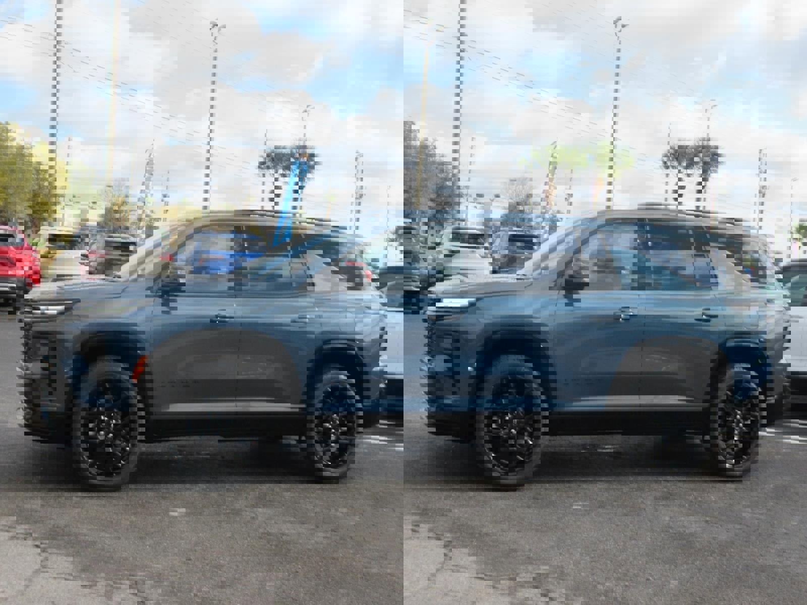 New 2026 Chevrolet Traverse RS image 2