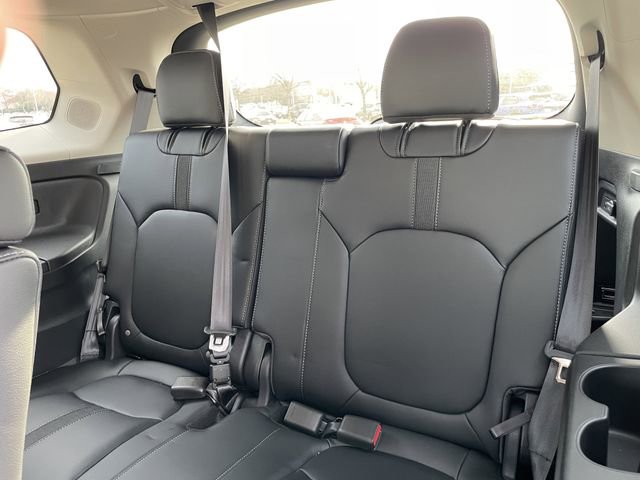 New 2025 Honda Pilot Touring image 28