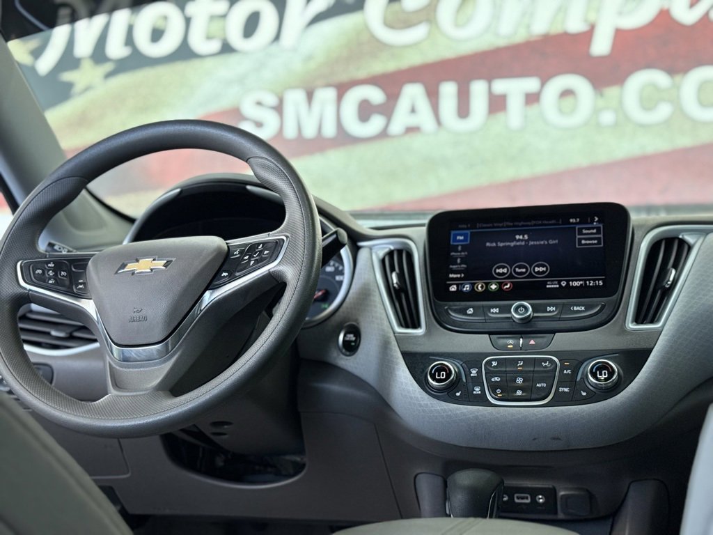 Used 2024 Chevrolet Malibu LT image 42