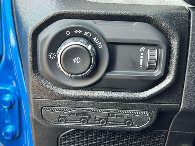 Used 2026 Jeep Wrangler Unlimited Sport AWD/4WD image 17