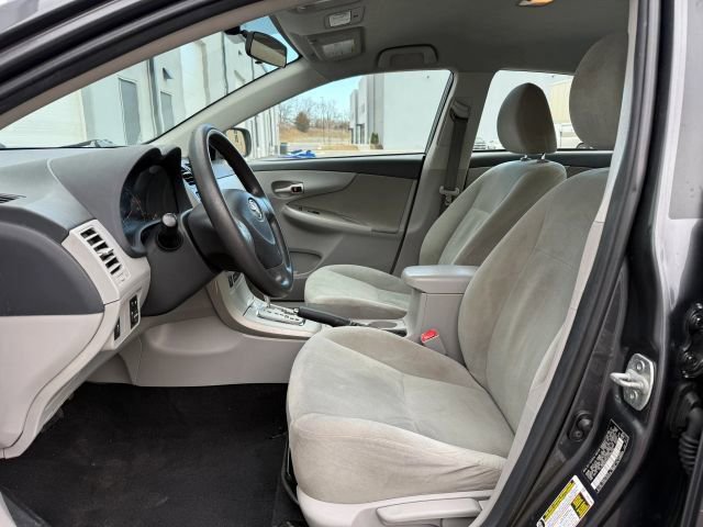 Used 2013 Toyota Corolla LE image 14