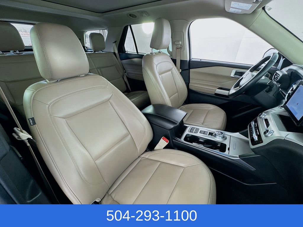 Used 2022 Ford Explorer XLT w/ Equipment Group 202A image 30