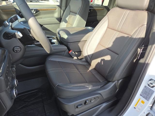 New 2026 Chevrolet Suburban High Country AWD/4WD image 38