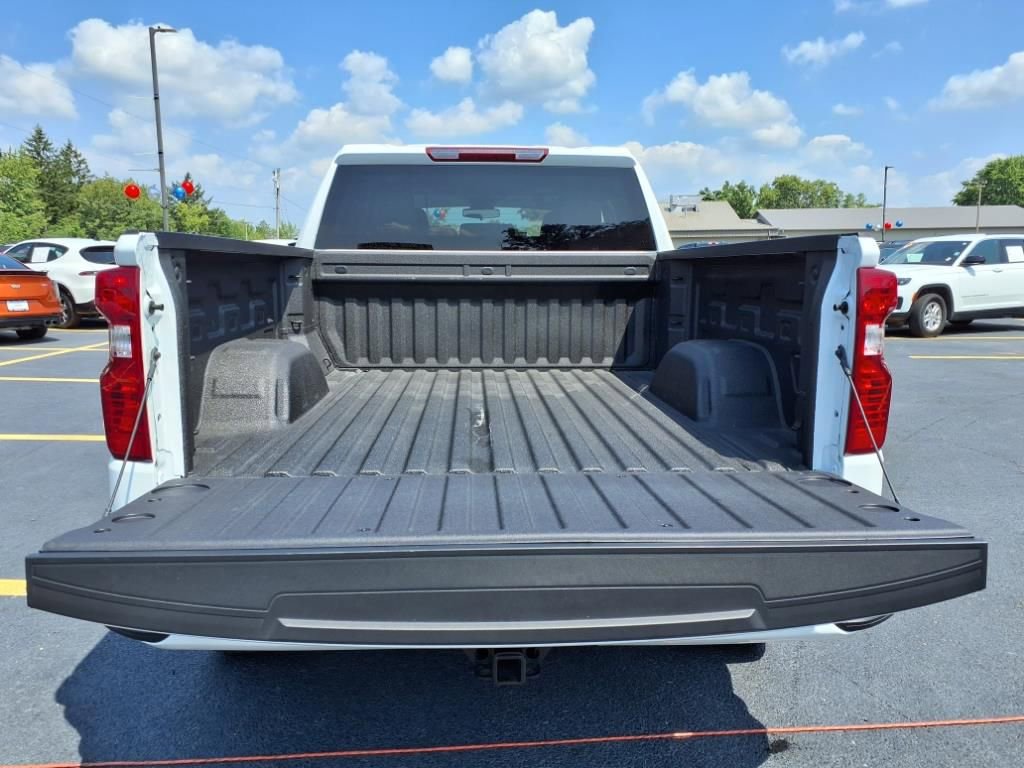 Used 2025 Chevrolet Silverado 1500 Custom w/ LPO, Dark Essentials Package image 29