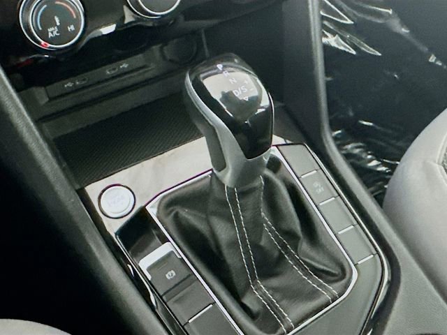 Used 2024 Volkswagen Taos S image 17