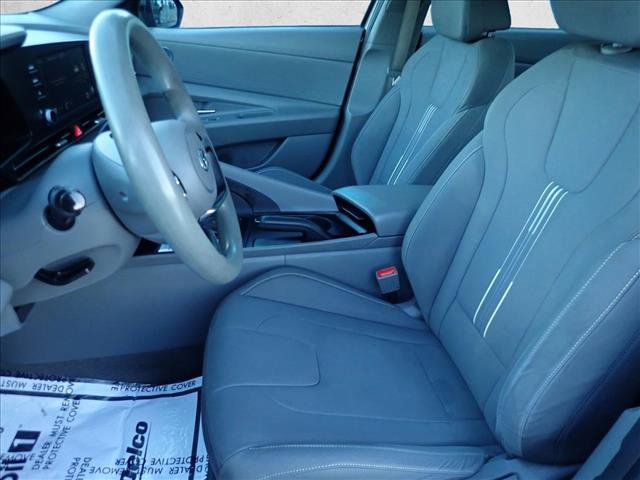 Used 2023 Hyundai Elantra SEL FWD image 10