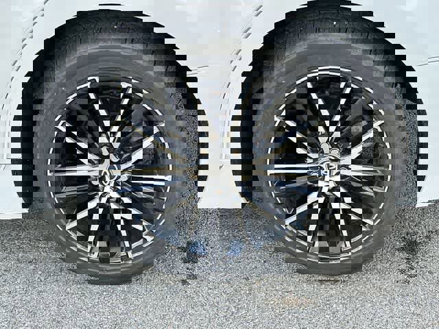 Used 2024 Toyota Camry SE FWD image 5