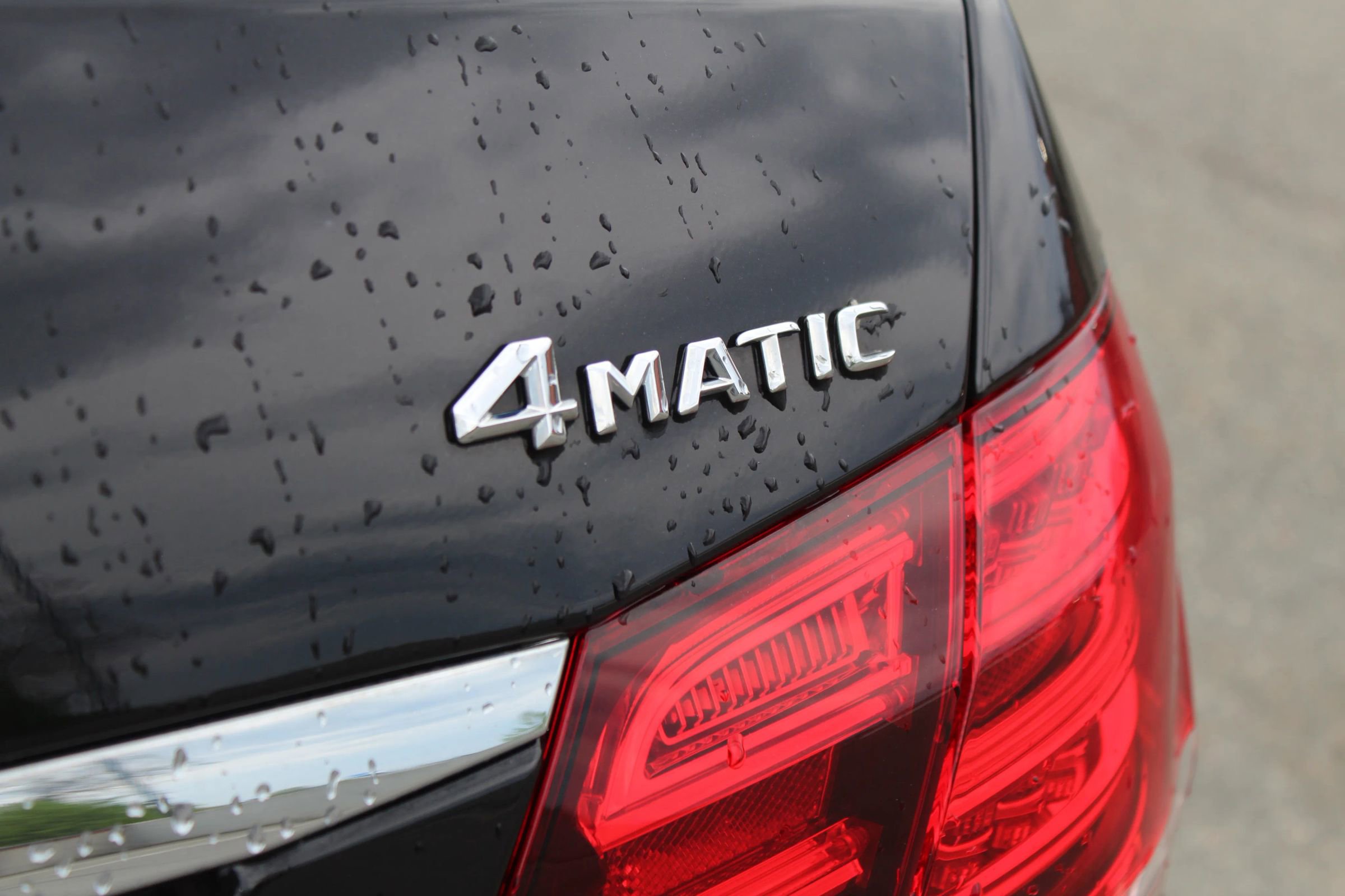 Used 2016 Mercedes-Benz E 350 4MATIC Sedan image 40