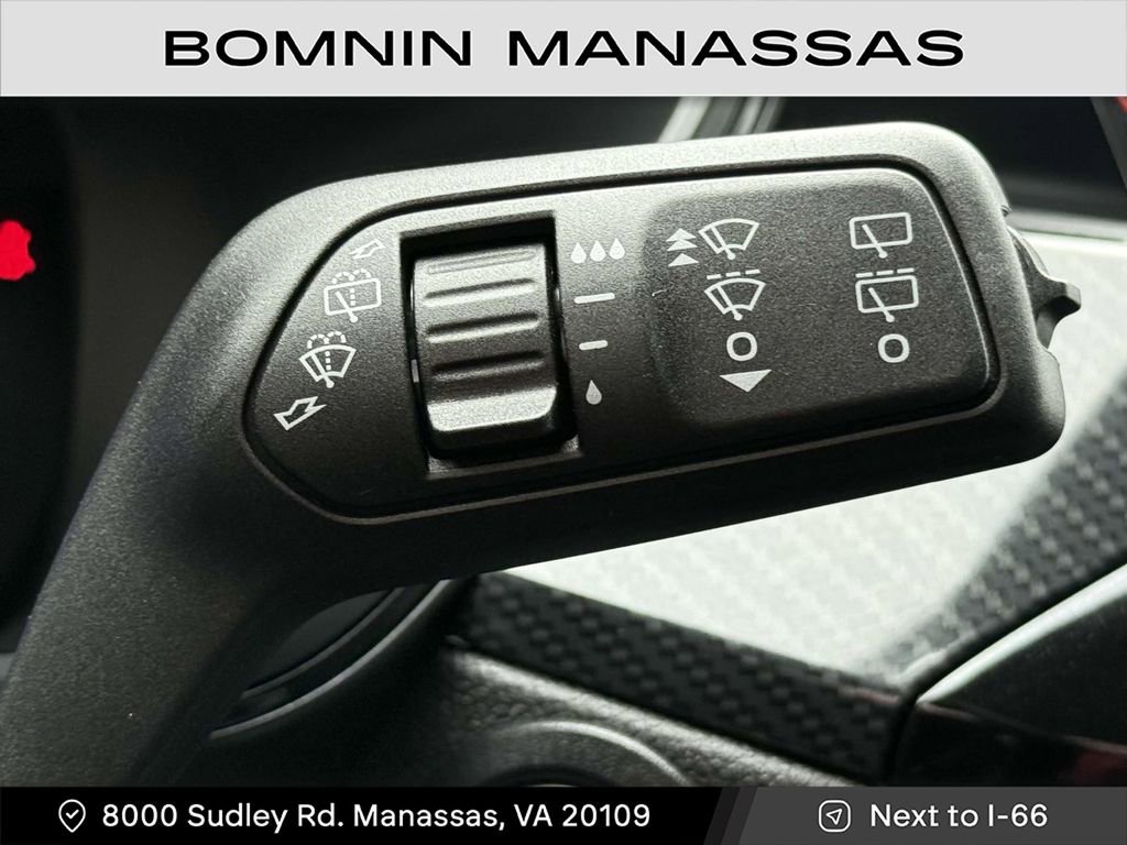 Used 2025 Ford Escape ST-Line image 11