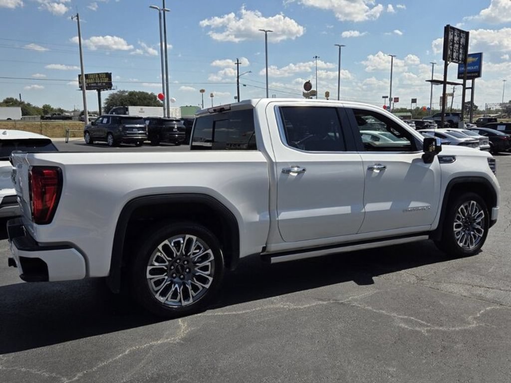 Used 2024 GMC Sierra 1500 Denali Ultimate AWD/4WD image 6