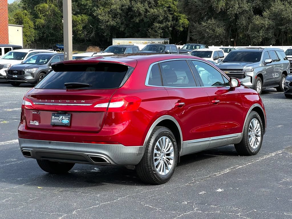 Used 2017 Lincoln MKX Select w/ Select Plus Package FWD image 6