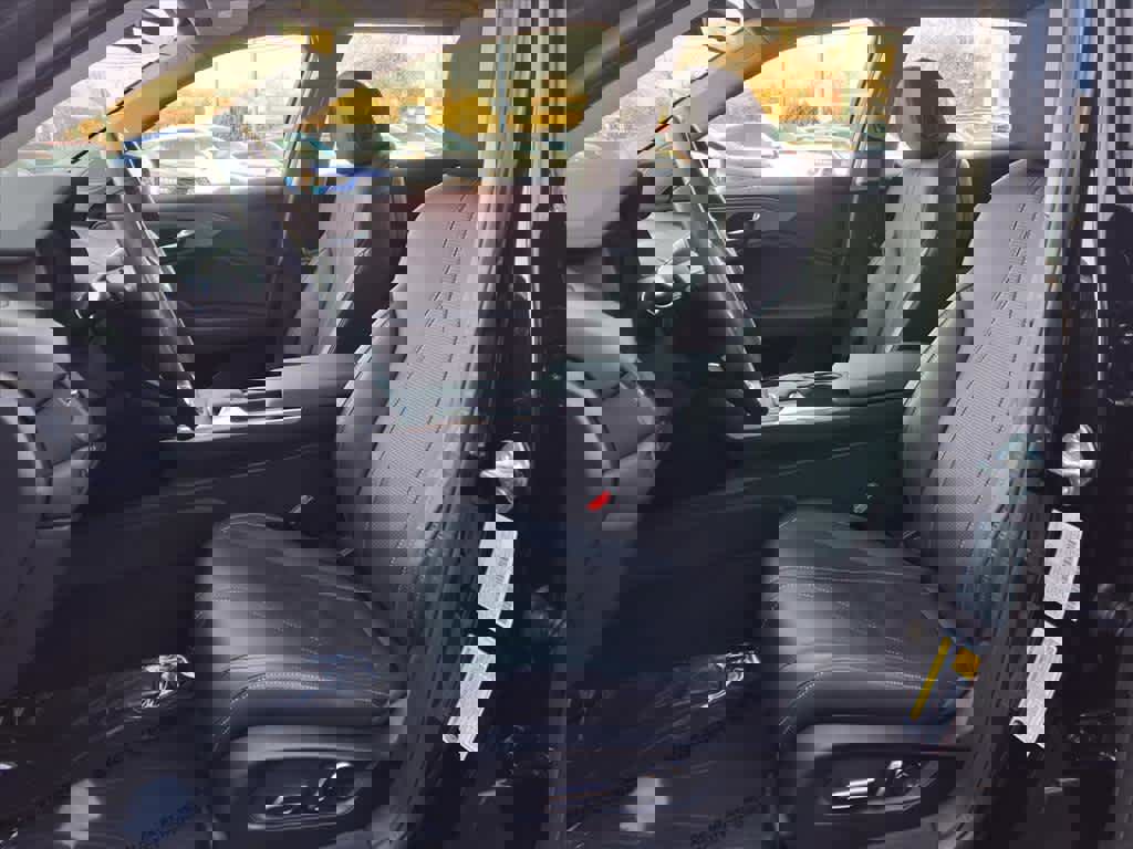 Certified 2025 Acura TLX w/ Technology Package image 16