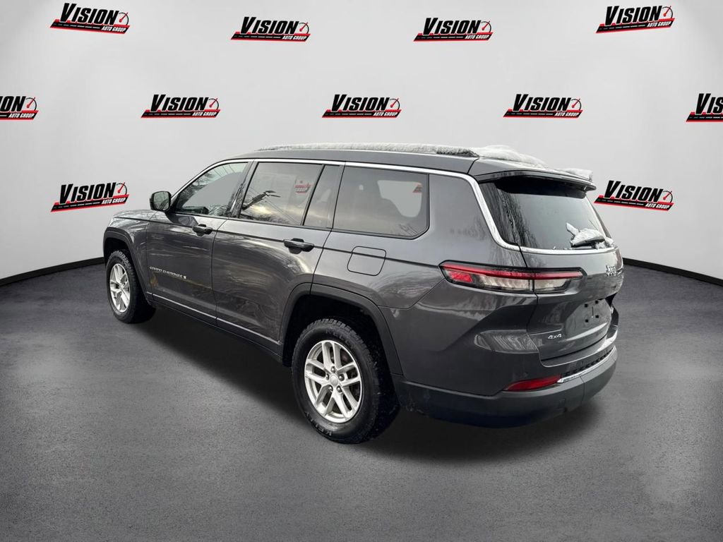 Used 2023 Jeep Grand Cherokee L Laredo image 7