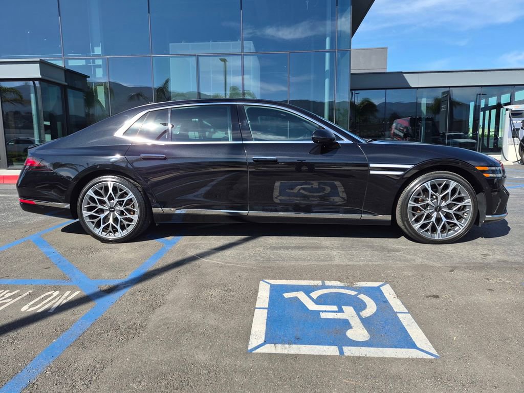 Used 2023 Genesis G90 3.5T image 8