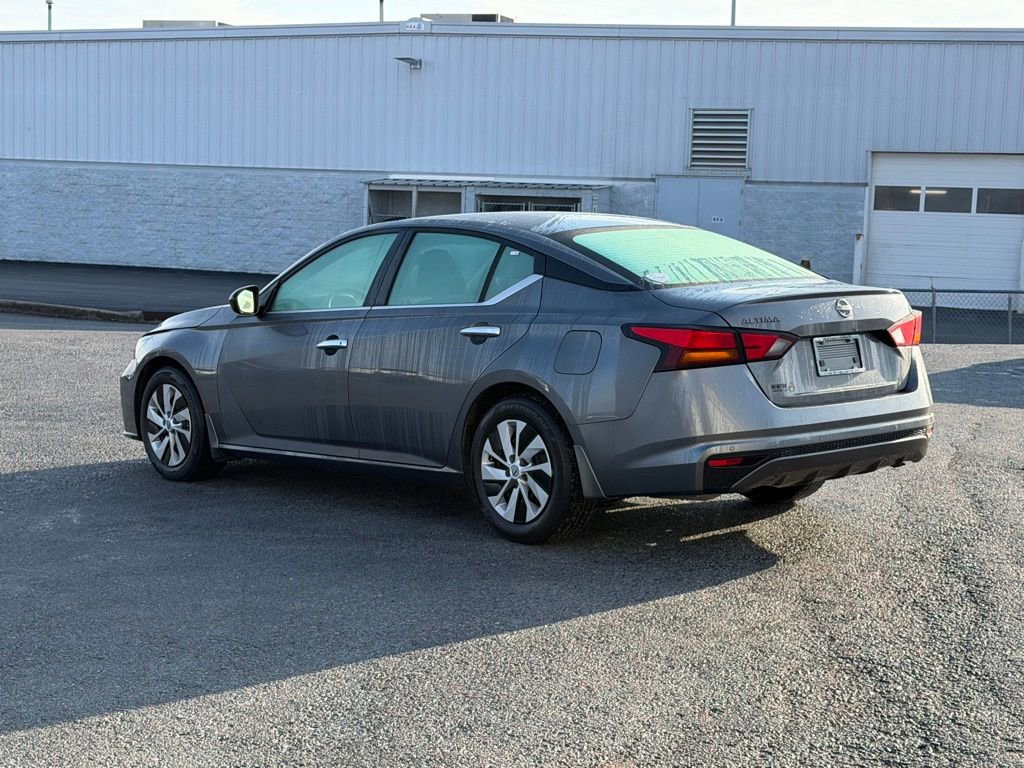 Used 2024 Nissan Altima 2.5 S image 7