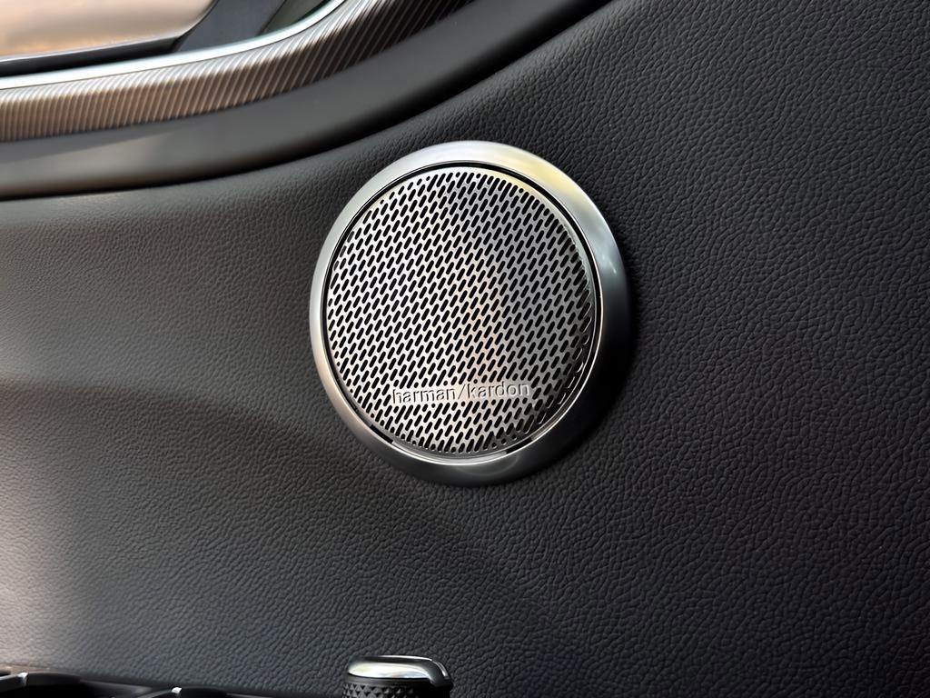 Used 2024 Alfa Romeo Giulia Veloce image 17