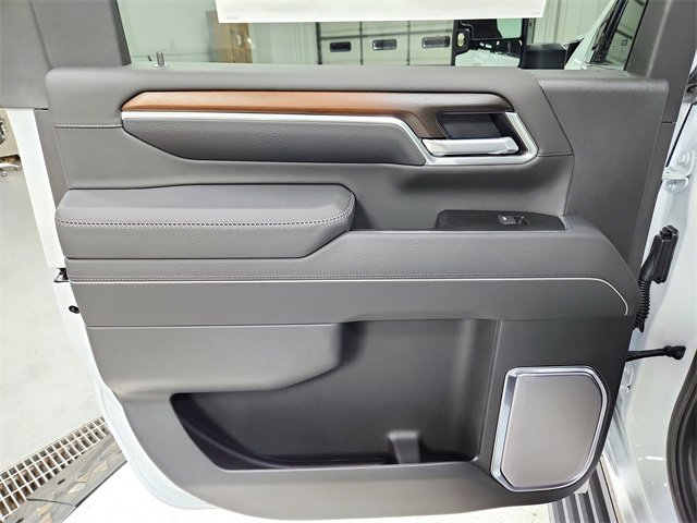 New 2026 GMC Sierra 3500 Denali w/ Denali Reserve Package image 39