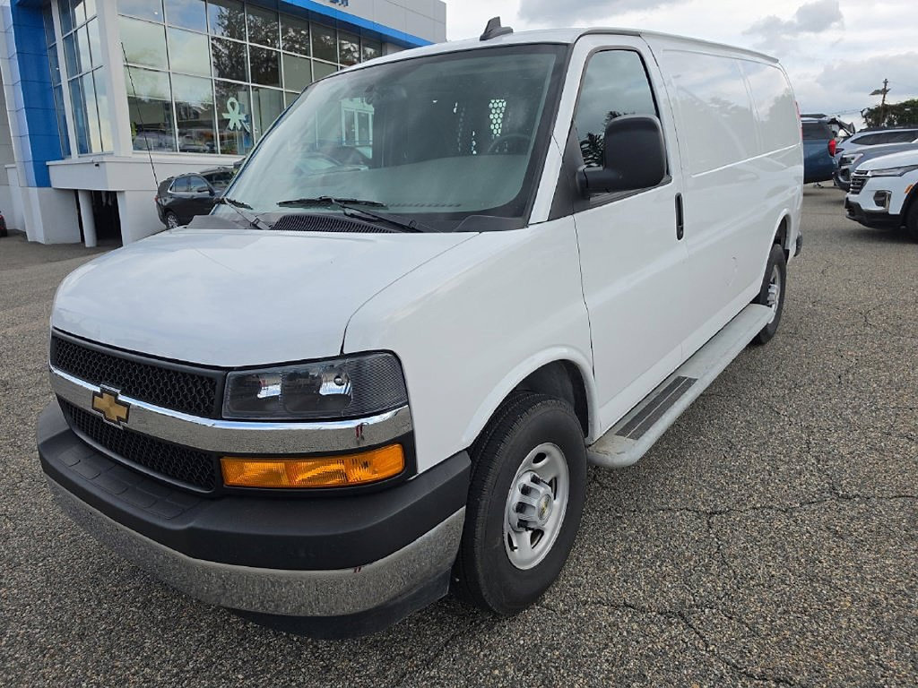 Certified 2025 Chevrolet Express 2500 w/ Driver Convenience Package RWD image 10