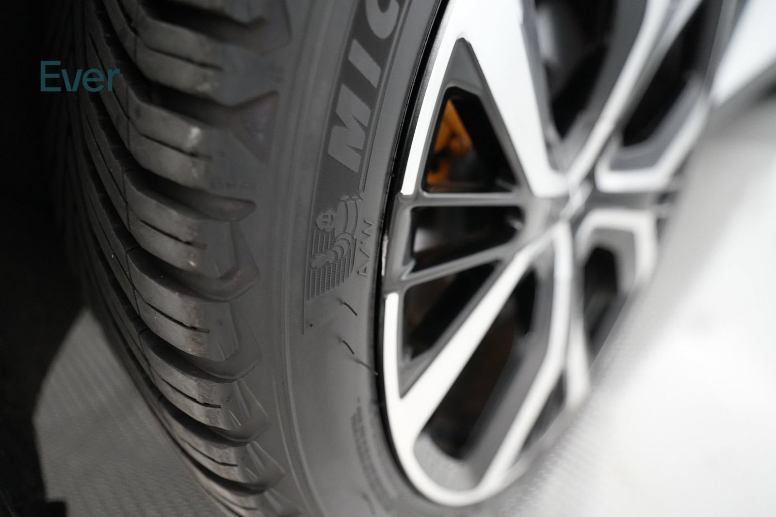 Used 2023 Polestar Polestar 2 w/ Pilot Pack AWD/4WD image 30