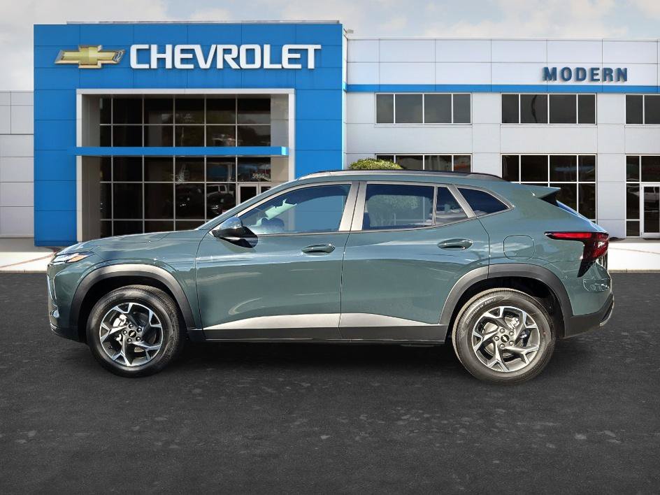 New 2026 Chevrolet Trax LT FWD image 2