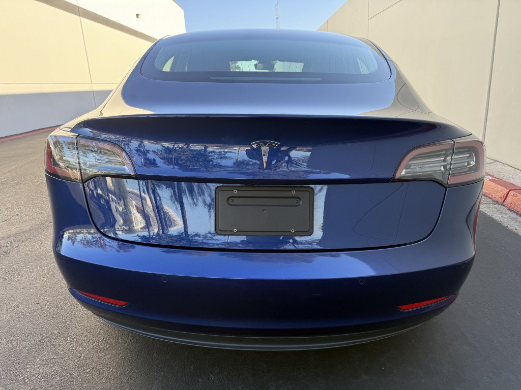 Used 2020 Tesla Model 3 Standard Range Plus RWD image 9