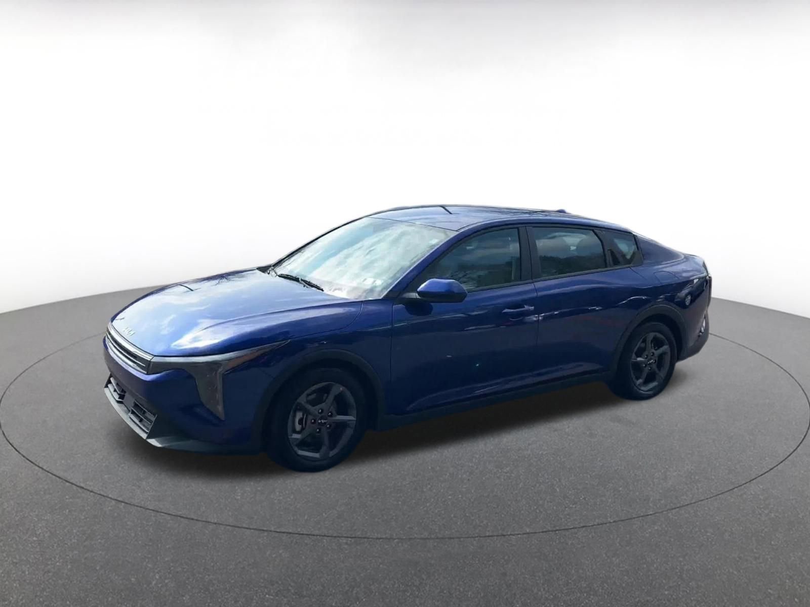 Used 2025 Kia K4 LXS image 8