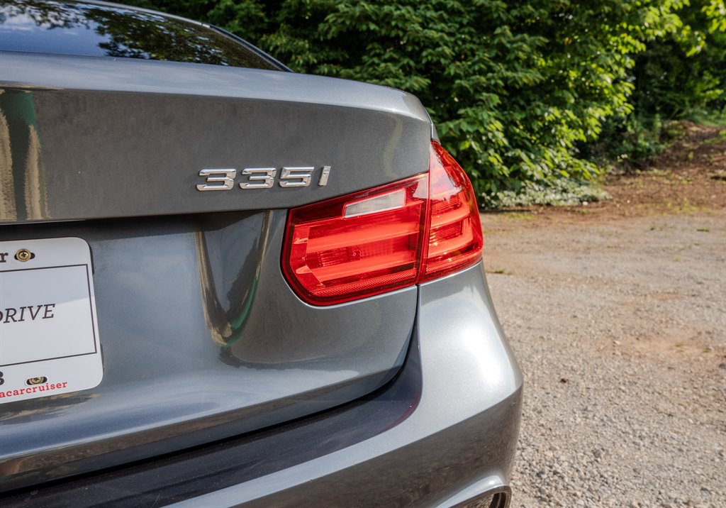 Used 2015 BMW 335i Sedan RWD image 11
