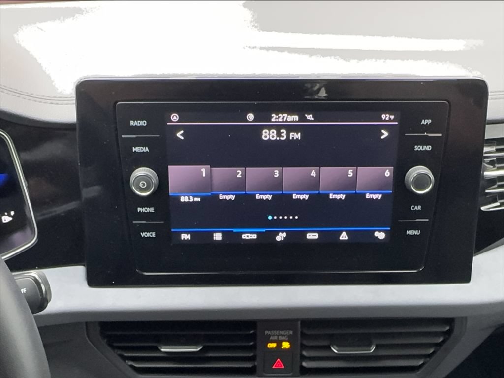 Used 2025 Volkswagen Jetta SE FWD image 44