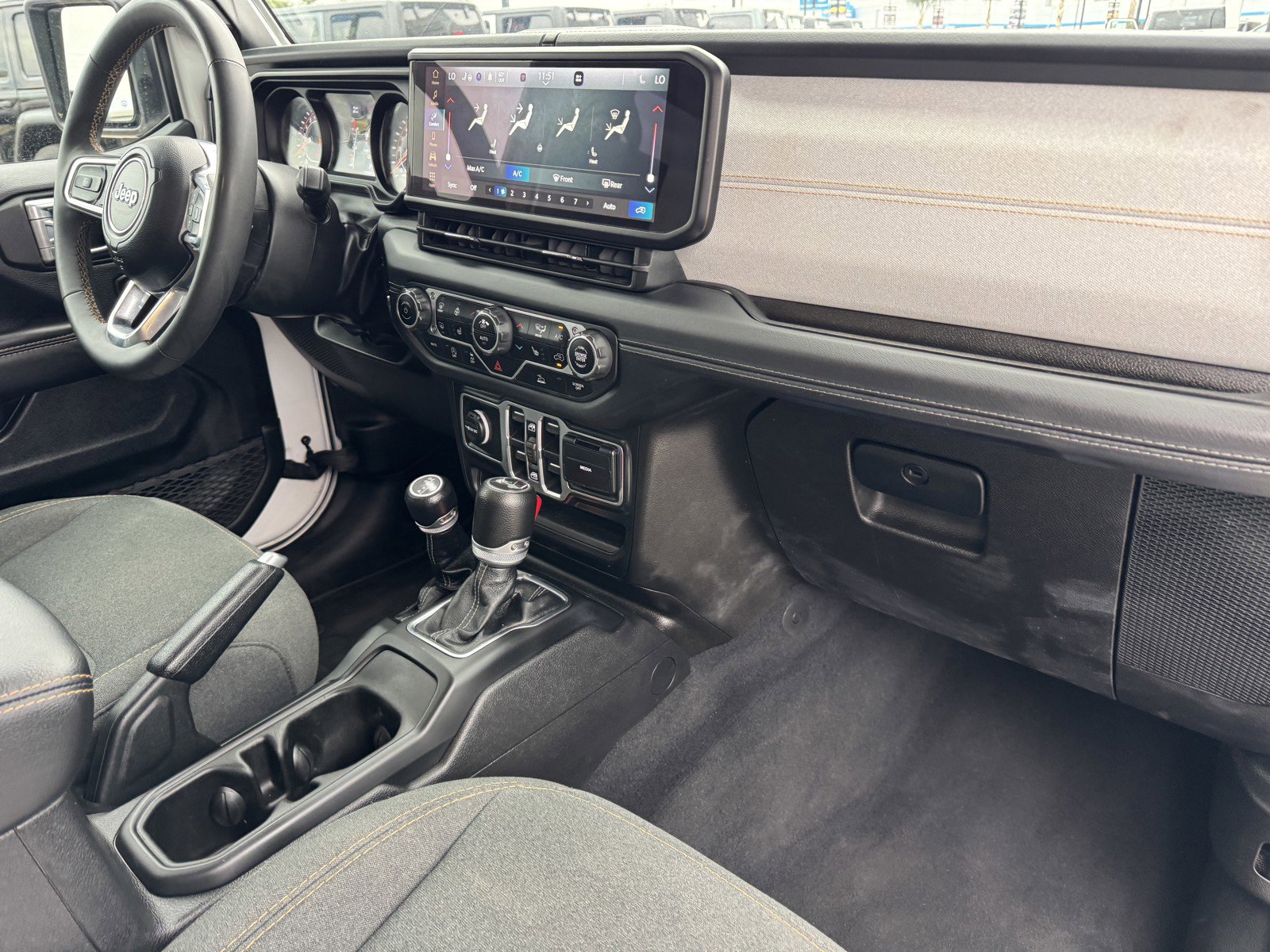 Certified 2024 Jeep Wrangler Unlimited Sahara image 8