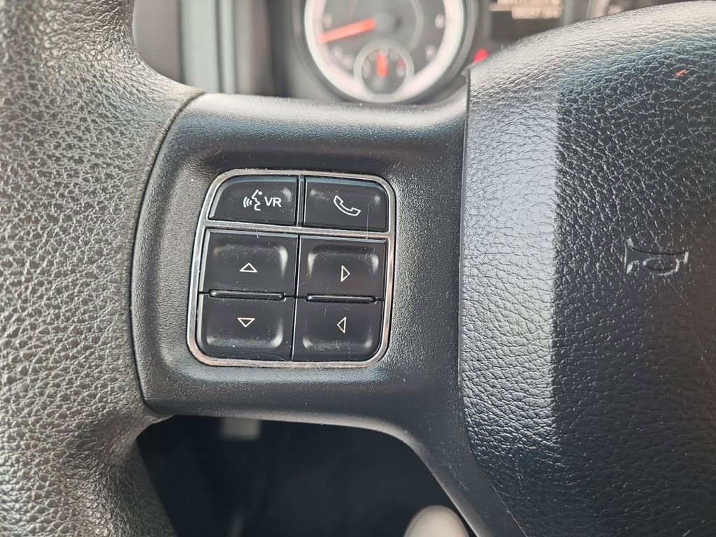 Used 2018 RAM 1500 Classic SLT image 25