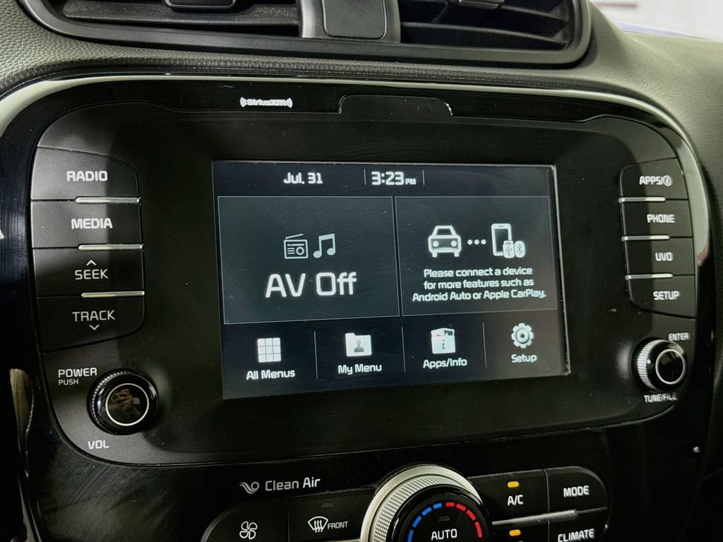 Used 2019 Kia Soul ! FWD image 6