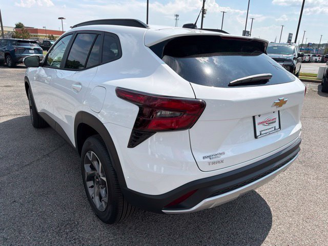 New 2026 Chevrolet Trax LT FWD image 5