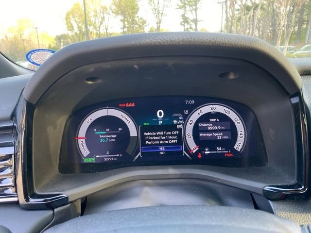 Used 2025 Toyota Camry XSE image 11