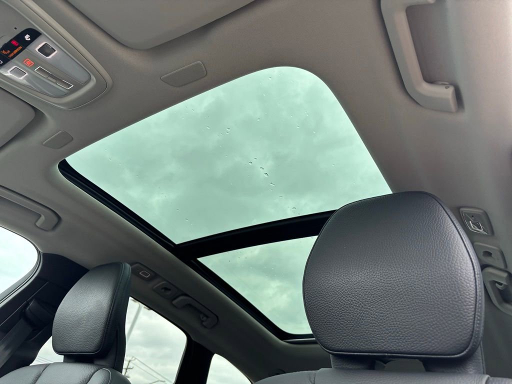 Used 2024 Volvo XC60 B5 Plus w/ Climate Package image 16