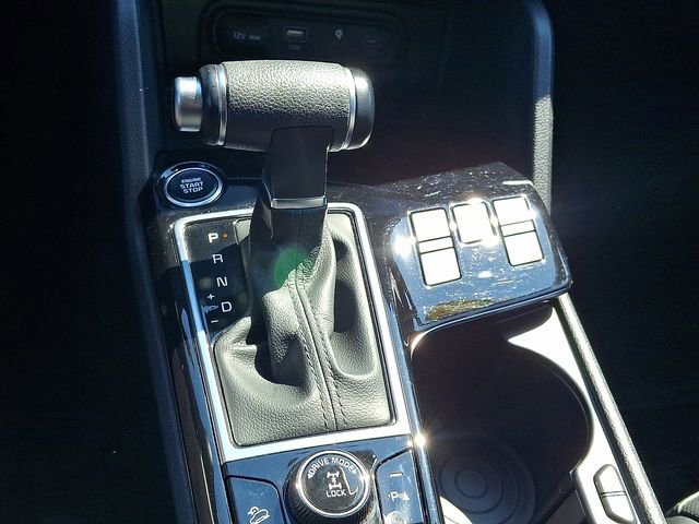 Used 2025 Kia Sportage EX image 12