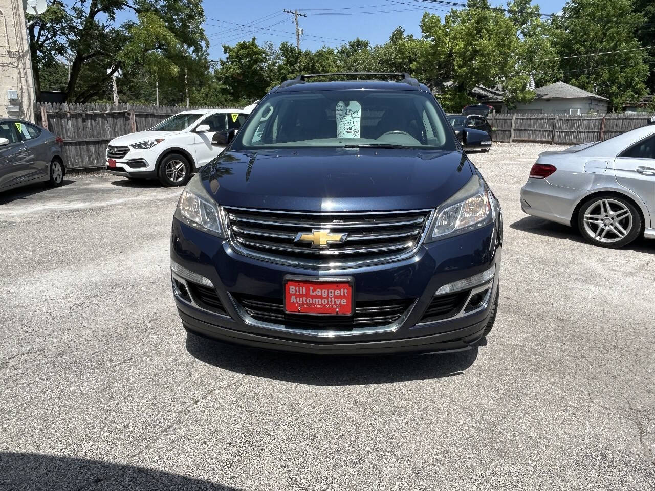 Used 2015 Chevrolet Traverse LT w/ Traveler's Package FWD image 3