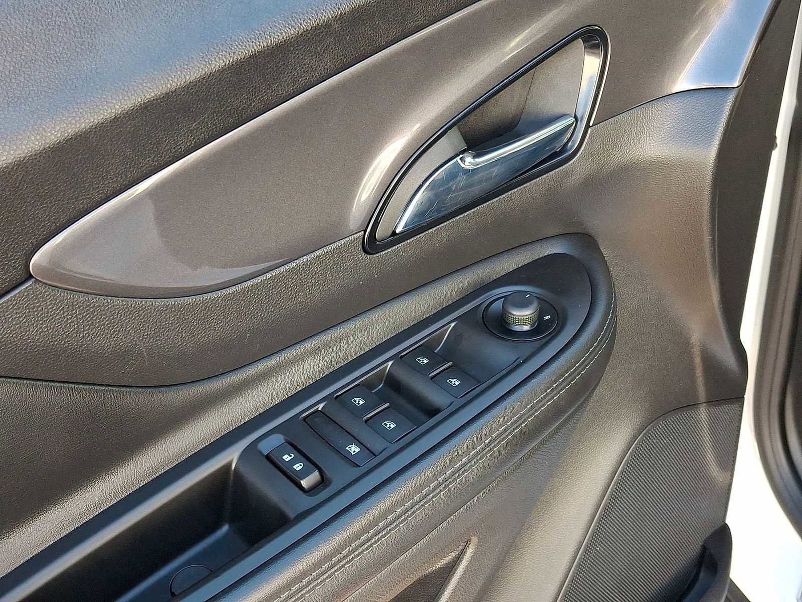 Used 2022 Buick Encore Preferred w/ Safety Package image 27