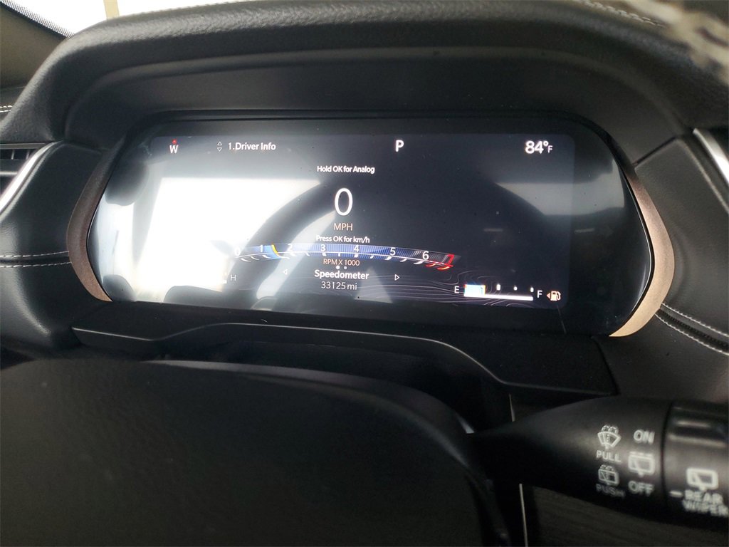 Used 2023 Jeep Grand Cherokee L Limited w/ Luxury Tech Group II image 17