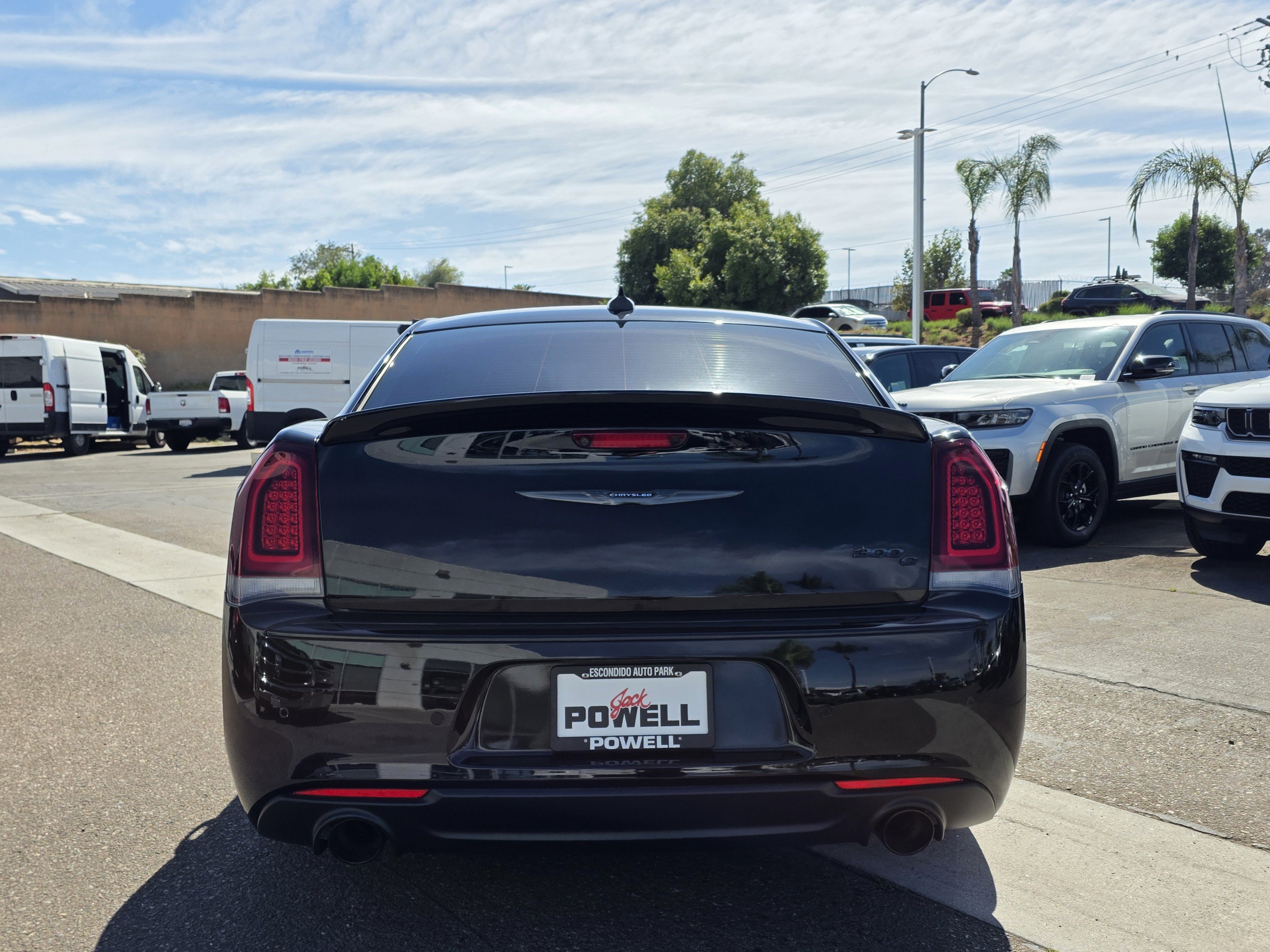 Certified 2023 Chrysler 300 C RWD image 4