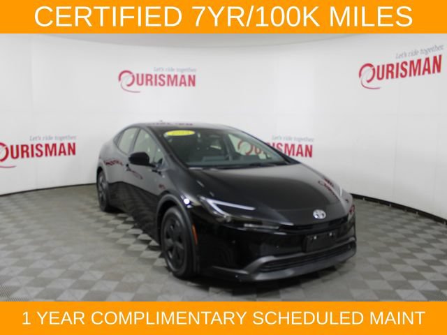 Used 2025 Toyota Prius LE FWD image 12