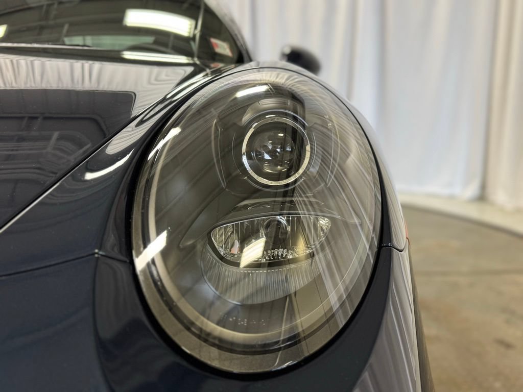 Certified 2016 Porsche 911 Carrera GTS RWD image 52