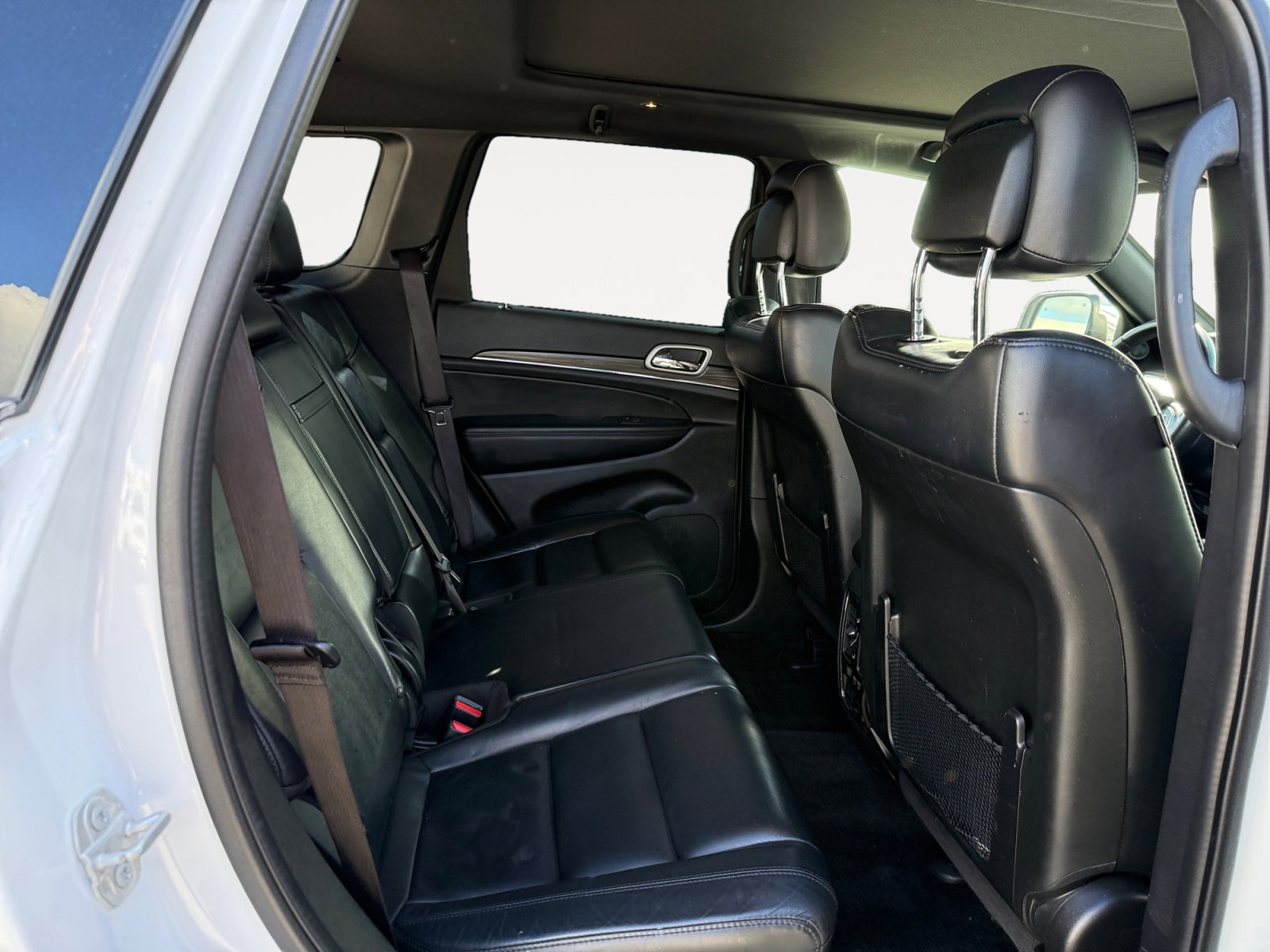 Used 2022 Jeep Grand Cherokee Limited w/ Trailer Tow Group IV image 18