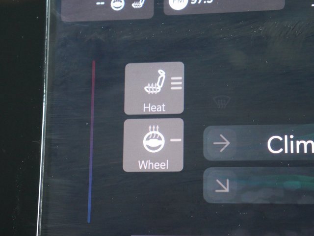 Used 2023 Jeep Grand Cherokee Altitude image 5