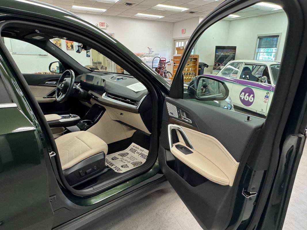Used 2023 BMW X1 xDrive28i w/ Premium Package AWD/4WD image 15